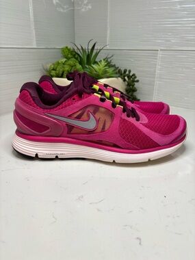 Nike LunarGlide 4 Women's 7.5 Pink Flash Running Shoes 487974-605 Reflective
